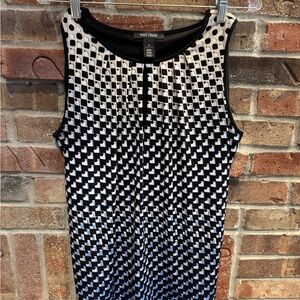 White House Black Market Women’s Dressy Tank Top. Size Medium.
